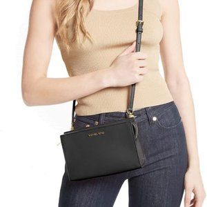 Michael Kors Sheila Crossbody Black
